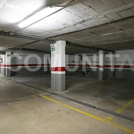 Centrico Con Piscina Y Aparcamiento *